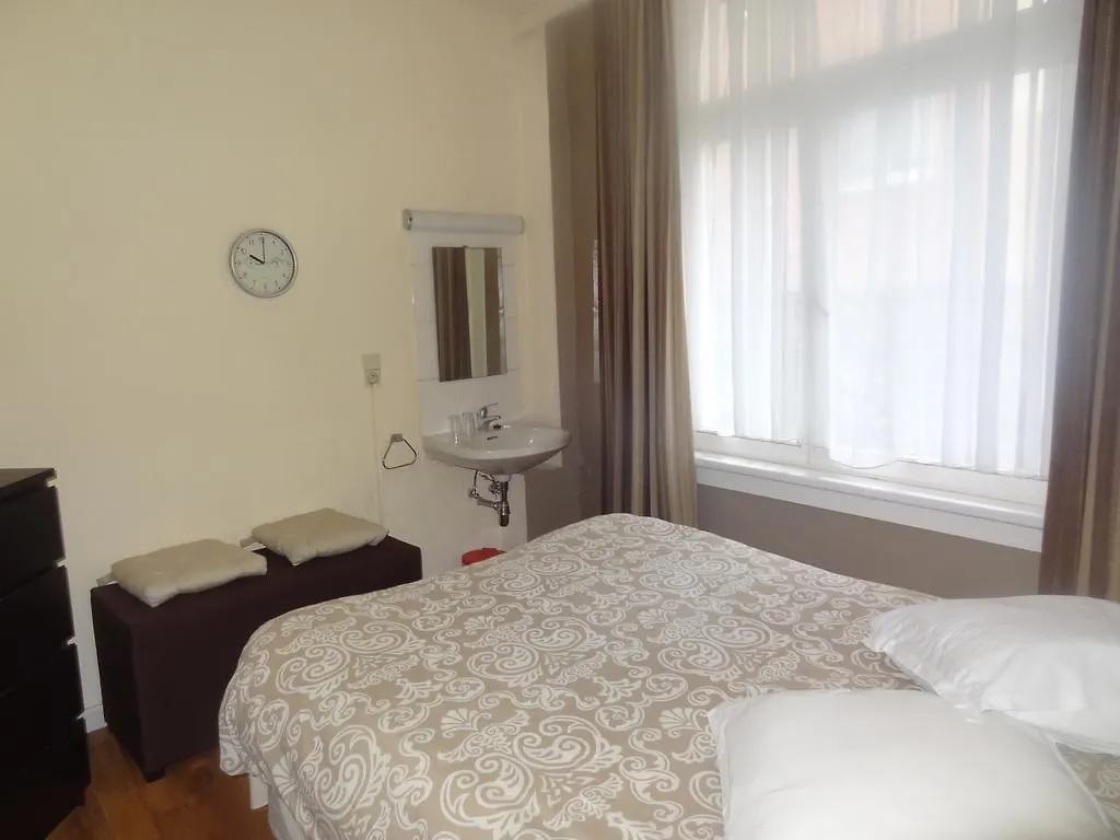 Logies Ocelot Hotel Ostend 0*,